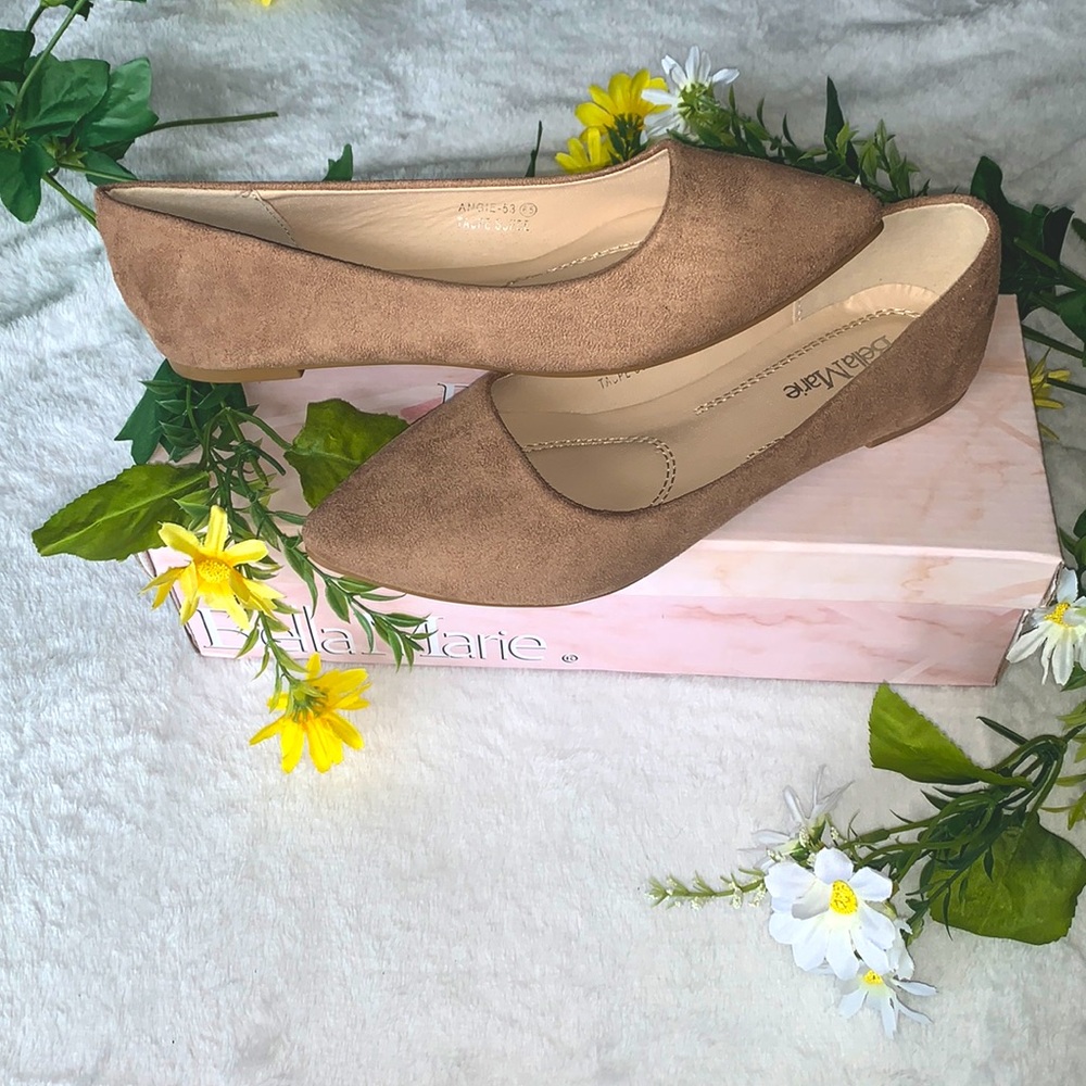 Bella Marie pointy toe flats